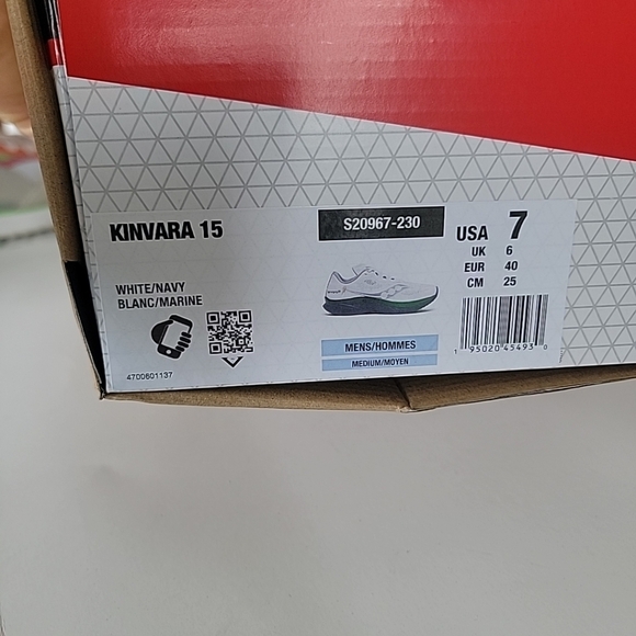 Saucony Kinvara 15 White and Navy Mens Running Shoes Size 7 S20967-230 main image 5